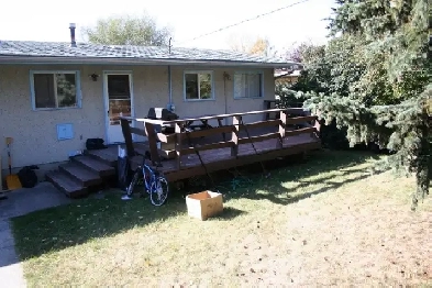 Huge furnished basement room in Charleswood near SAIT & UOFC Image# 1