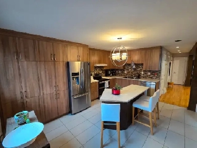 Very large 4-1/2 with parking for rent in Montreal. Image# 15