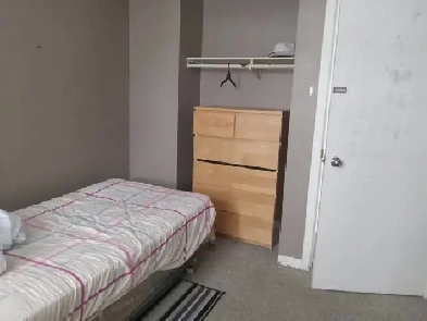 Furnished Room at Barrhaven Nepean Image# 1