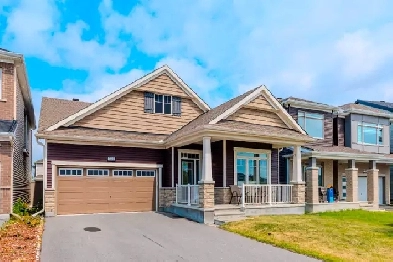 Beautiful home with primary bedroom on main floor Image# 1