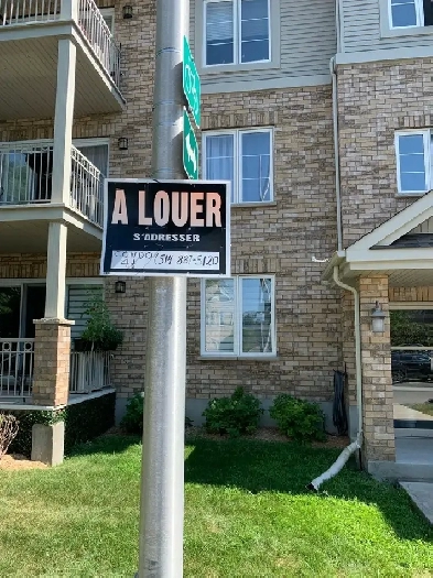 condo a louer Image# 1