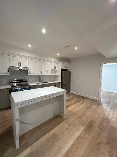 Central Downtown Ensuite Bedroom Image# 1