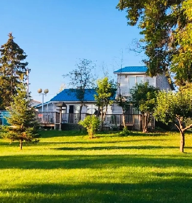 Lake Isle Home on 1/3 Acre - 105 Lake Ave Image# 2