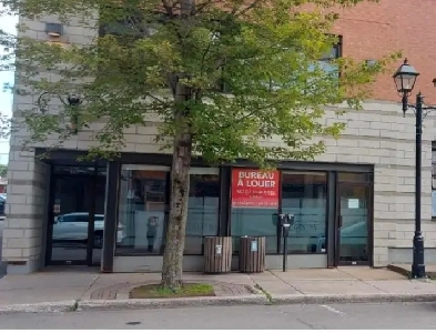 BUREAUX À LOUER 2,500 pc CENTRE ST-JÉRÔME Image# 1