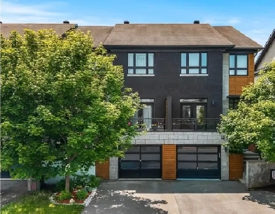 Luxury two storey property for sale Image# 8