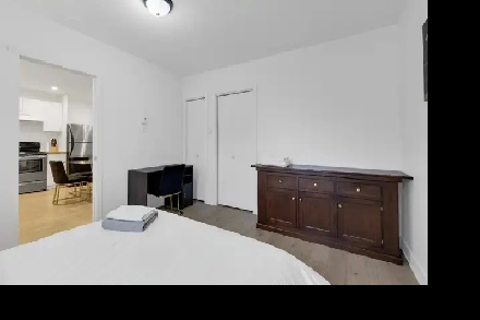 ️ Spacious Furnished Room in Shared 3-Bedroom Apartment – $950$ Image# 5