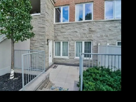 A  stacked Townhouse 2 Bed 1.5 Bath in Etobicoke for Rent Image# 9