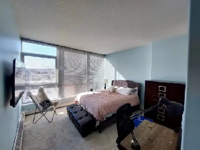 Large master bedroom with ensuite bathroom for rent- sept 1st!! Image# 1