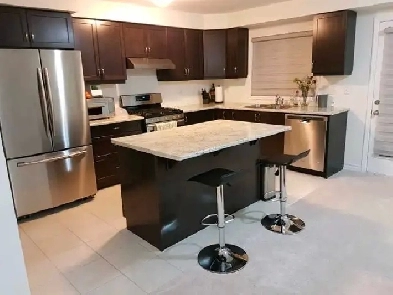room for male in Brampton parking available August 1st Image# 3