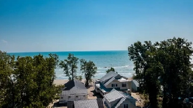 3 Bedroom All Season Family Cottage in Long Point for Sale! Image# 6