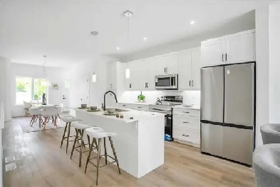 For Rent: New 3 Bed / 2.5 Bath Duplex in St. James–Assiniboia Image# 5