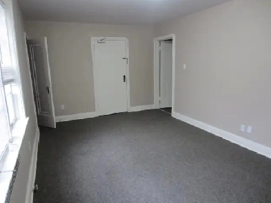 1 Bedroom apartment, Old South Image# 2