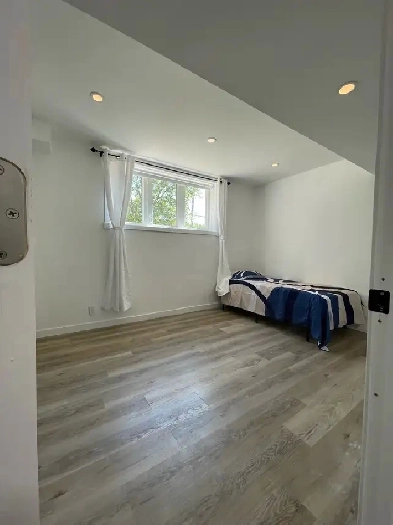 Room for rent westend Nepean Image# 6