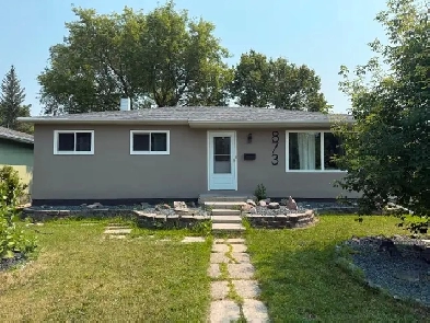 3 Bed | Fully Renovated Crestview Gem Top to Bottom! Image# 5