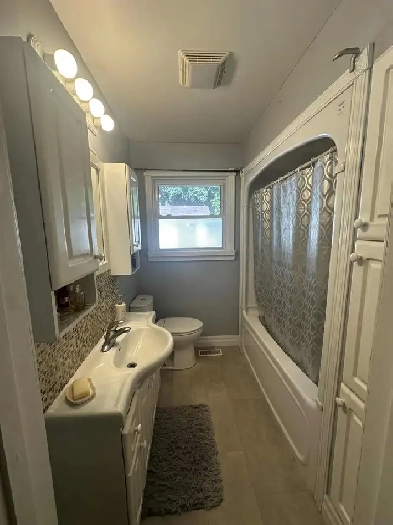 HOUSE FOR RENT Image# 2
