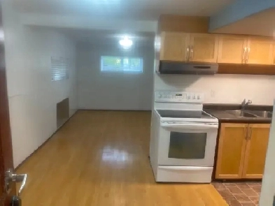 2 large bedroom with private entrance Image# 6