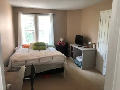 Master bedroom with En- suite available Image# 2