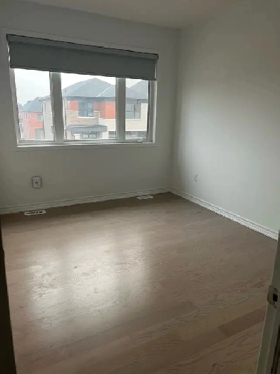 1 bedroom 2nd floor south Barrie Image# 2