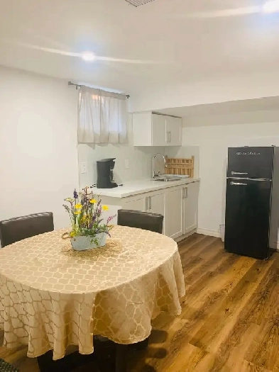 One bedroom basement apartment Image# 7