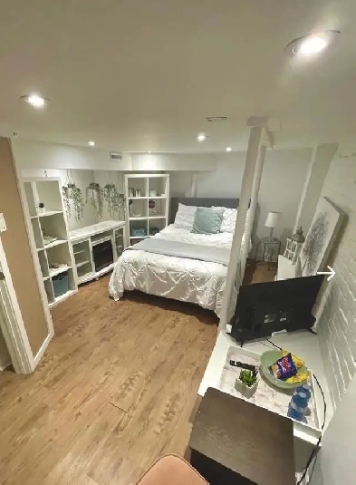 Newly Renovated 1-Bedroom Basement Apartment – All Inclusive! Image# 4
