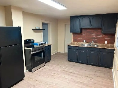 2 bedroom, ready to move in, $1690 include utilities Image# 1