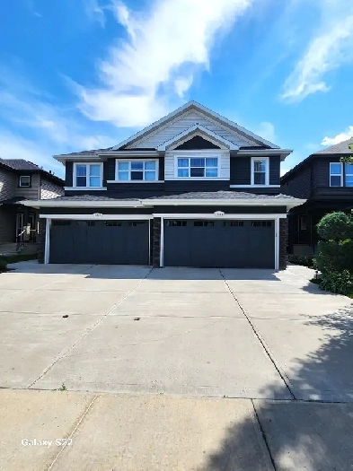 Beautiful Large Duplex in Prestigious WINDERMERE SW Edmonton, AB Image# 6