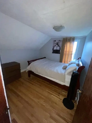 Private room for rent Image# 3