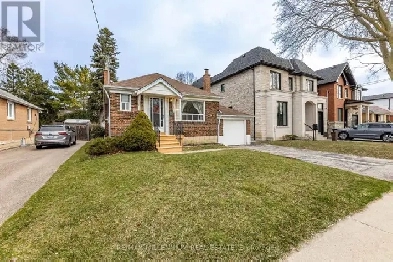 █ █ Beautiful 2-Bedroom House– Toronto West/Etobicoke South █ █ Image# 1