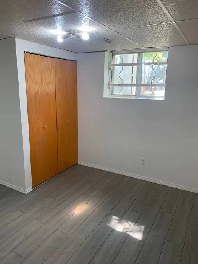 Available now! Beautiful 2 bedroom duplex basement suite Glenora Image# 5