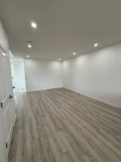 Beautiful new 4 bedroom laned home for rent in Wolf Willow Image# 2