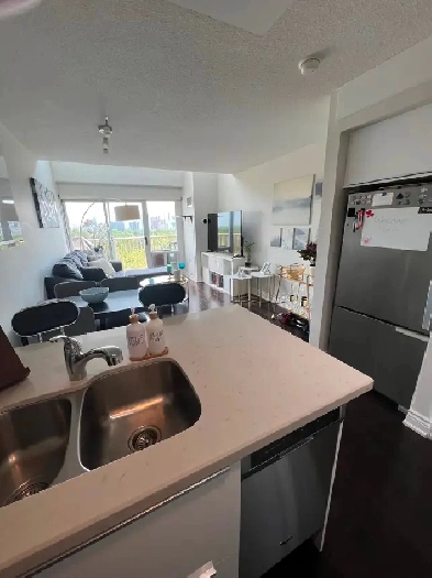 Merton Street Condo for Rent Image# 4
