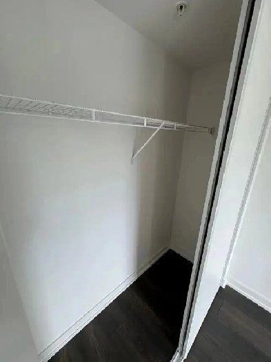 MASTER BEDROOM AVAILABLE NEAR DON MILLS ,SCARBOROUGH Image# 1