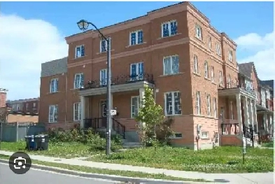 room for rent in york village Image# 1