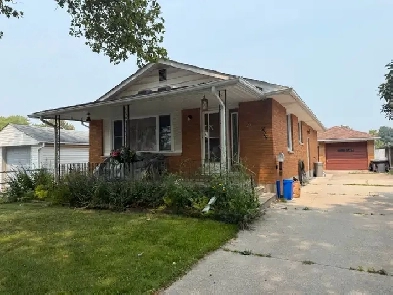 2 Bedroom Basement Apartment. Utilities Included! Image# 3