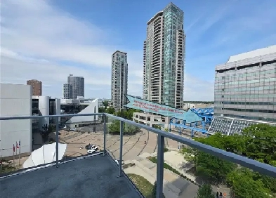 One bedroom condo (CORNER) with wrap around balcony Image# 1