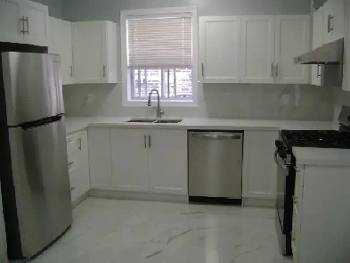 2 BEDROOM PLUS DEN APARTMENT FOR RENT Image# 1