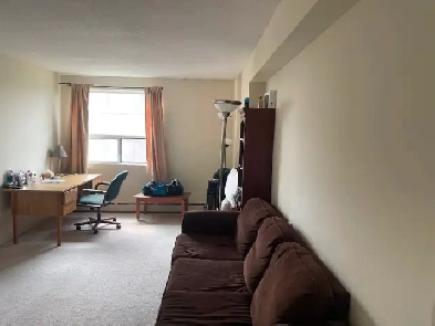 Huge Room Image# 4