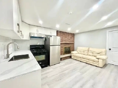 New Renovated, Subway, Seneca College, U of T, HWY401 & 404 Image# 1