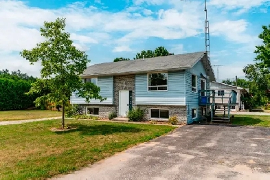 Rare Legal Duplex - 4 Cardinal Lane, Midland, ON Image# 1