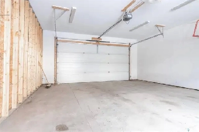 Double Garage - Electrified & Heated Image# 1