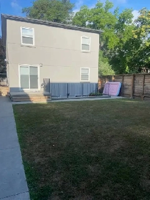 Bloor /Indian Rd, Highpark ,new 3bdr  den apt, $2795/m, Sept 1st Image# 1