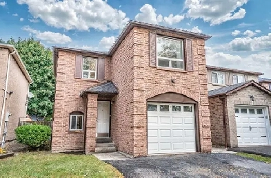 Beautiful Three Bedroom House for Rent in Ajax! Image# 3
