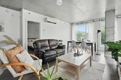 Modern 1-Bedroom Apartment for Rent in Gatineau Image# 11