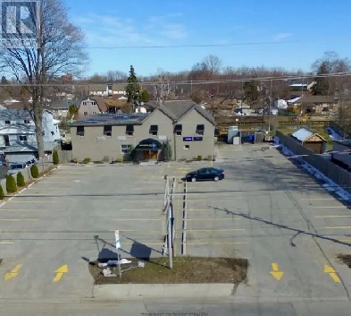 ROOM FOR RENT AVAILABLE NOW AT GREAT RIVERSIDE LOCATION Image# 1