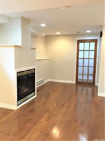 legal 2 bedroom   den basement suite for rent Image# 1