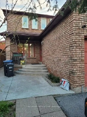 Multiple Furnished Rooms for Rent for Females / Couple