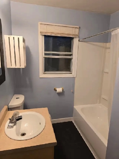 Available immediately 2 bedroom House Image# 4
