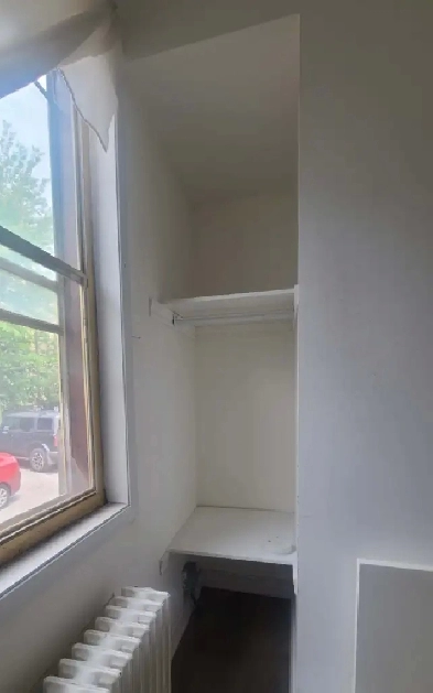 Ossington, @Bloor TTC, New room to rent-2Mins Walk to TTC Subway Image# 1