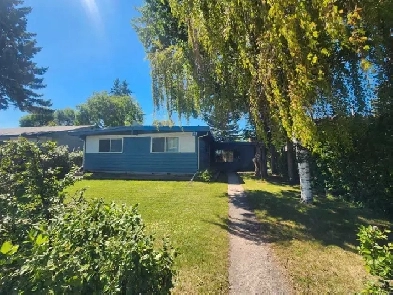 Spacious 3-Bedroom Upper Suite – Utilities Included! Image# 2