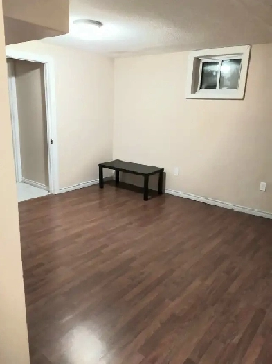 Room for Rent in ANCASTER at Golf Links Road  & Meadowlands Image# 1